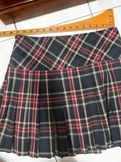 (Category: ) located in . Submitted by ginger_closet (Listing ID 1177044378, Image 1). Description: .