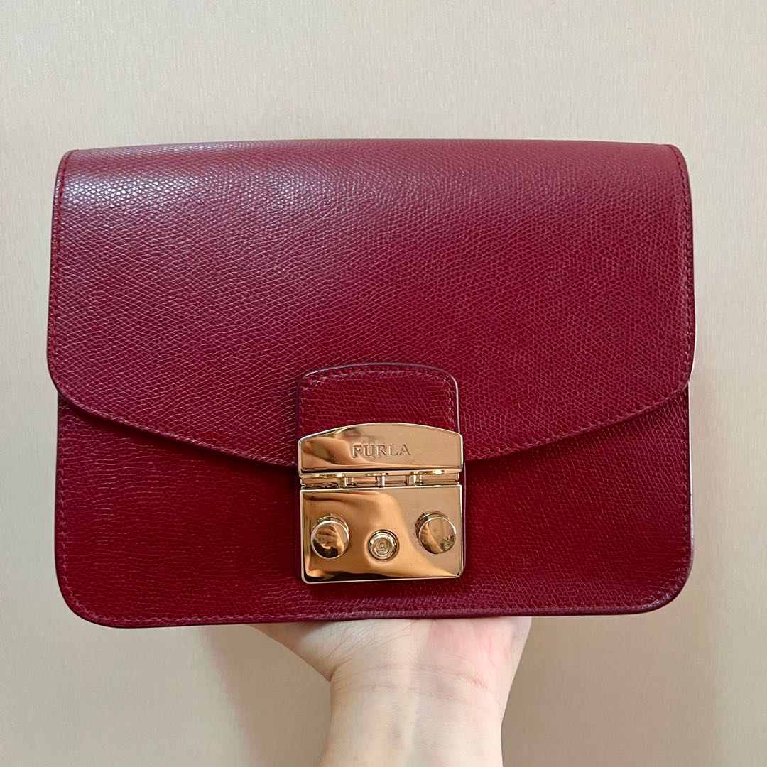 Furla hotsell metropolis burgundy