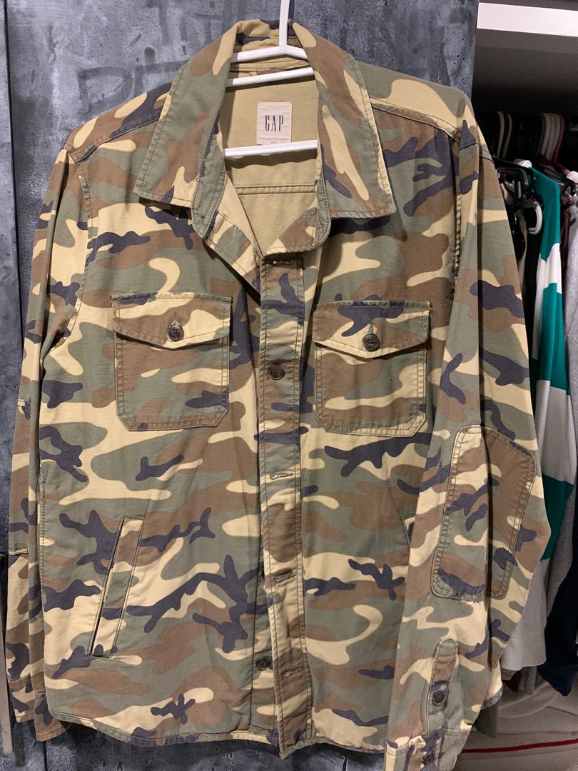 GAP Camouflage Jacket, Men's Fashion, Coats, Jackets and Outerwear on ...