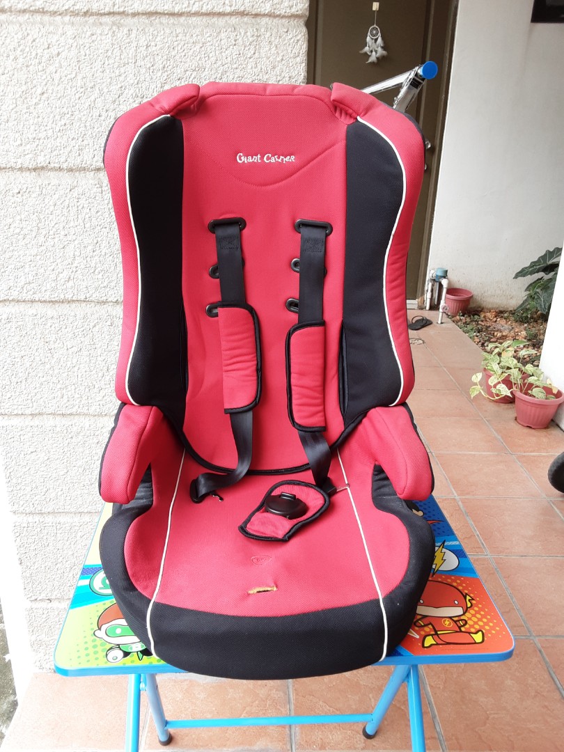 Giant Carrier Car Seat, Babies & Kids, Going Out, Car Seats on Carousell