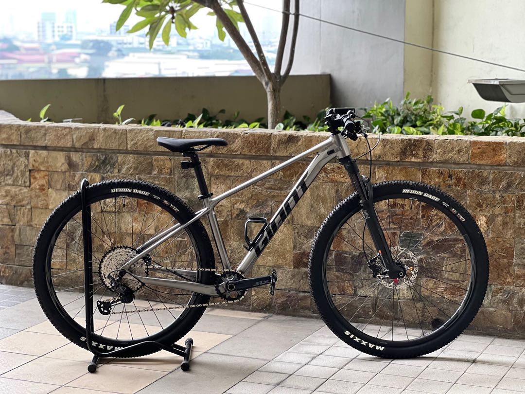 Giant XTC SLR 1 29er small Sports Equipment Bicycles Parts
