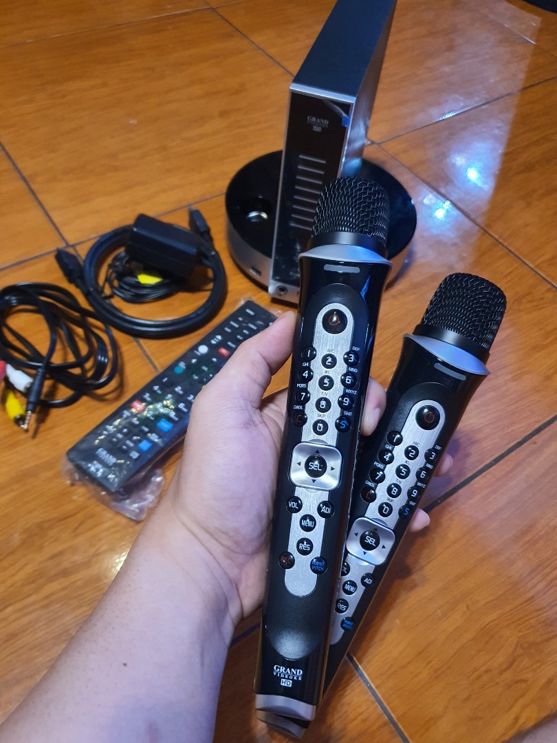 GRAND VIDEOKE, symphony 3 pro plus, Audio, Microphones on Carousell