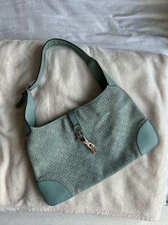 (Category: ) located in . Submitted by thriftingthrough (Listing ID 1177133712, Image 1). Description: .