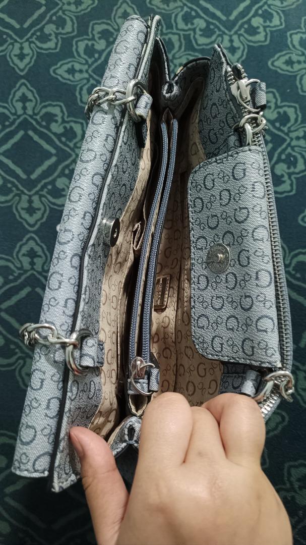 Guess hand sales bag sale