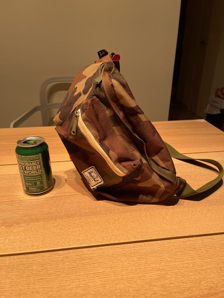 Herschel camo crossbody bag/ clutch, Men's Fashion, Bags, Belt bags, Clutches and Pouches on