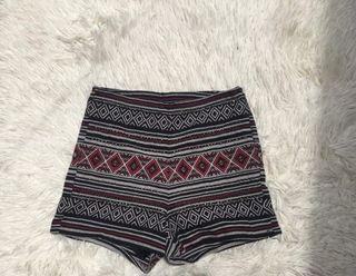 H&M divided Aztec highwaisted short
