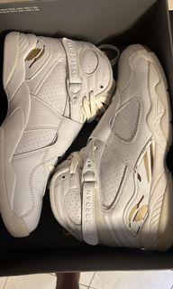 Jordan 8 x OVO