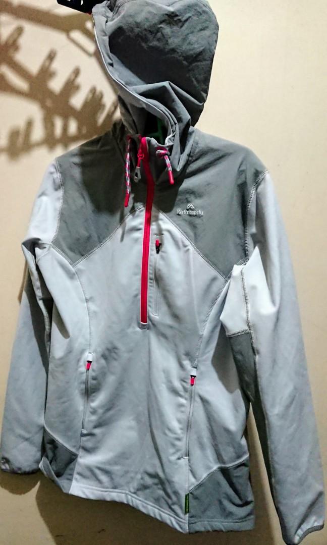 PRICEDOWN! Kathmandu Womens Jacket Altica Tech Hoodie Grey (Category: Coats, Jackets and Outerwear) located in Davao. Submitted by DebiMoscoso17 (Listing ID 1177029195, Image 2). Description: Pre-loved Condition: 8.5/10 Bought in Australia, used for hiking only. RFS : decluttering Size 10 Colour Grey Features Hooded Outer Shell Material Polyester Jacket/Coat LengthShort Closure Zip Lining Material Polyester Fabric Type Softshell Size Type Regular