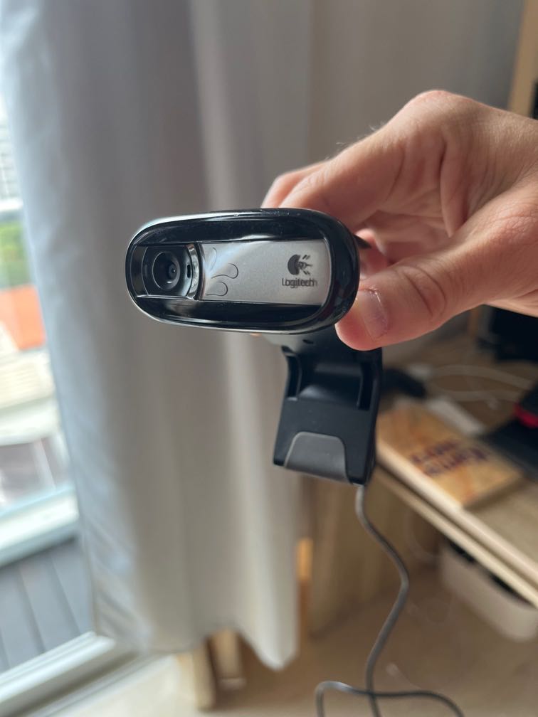 Logitech plug and play, Computers & Tech, Parts & Accessories, cams on Carousell