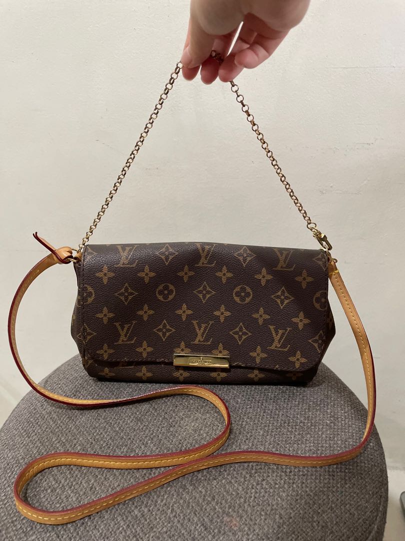 Luis Vuitton Favorite MM in Classic Monogram, Luxury, Bags