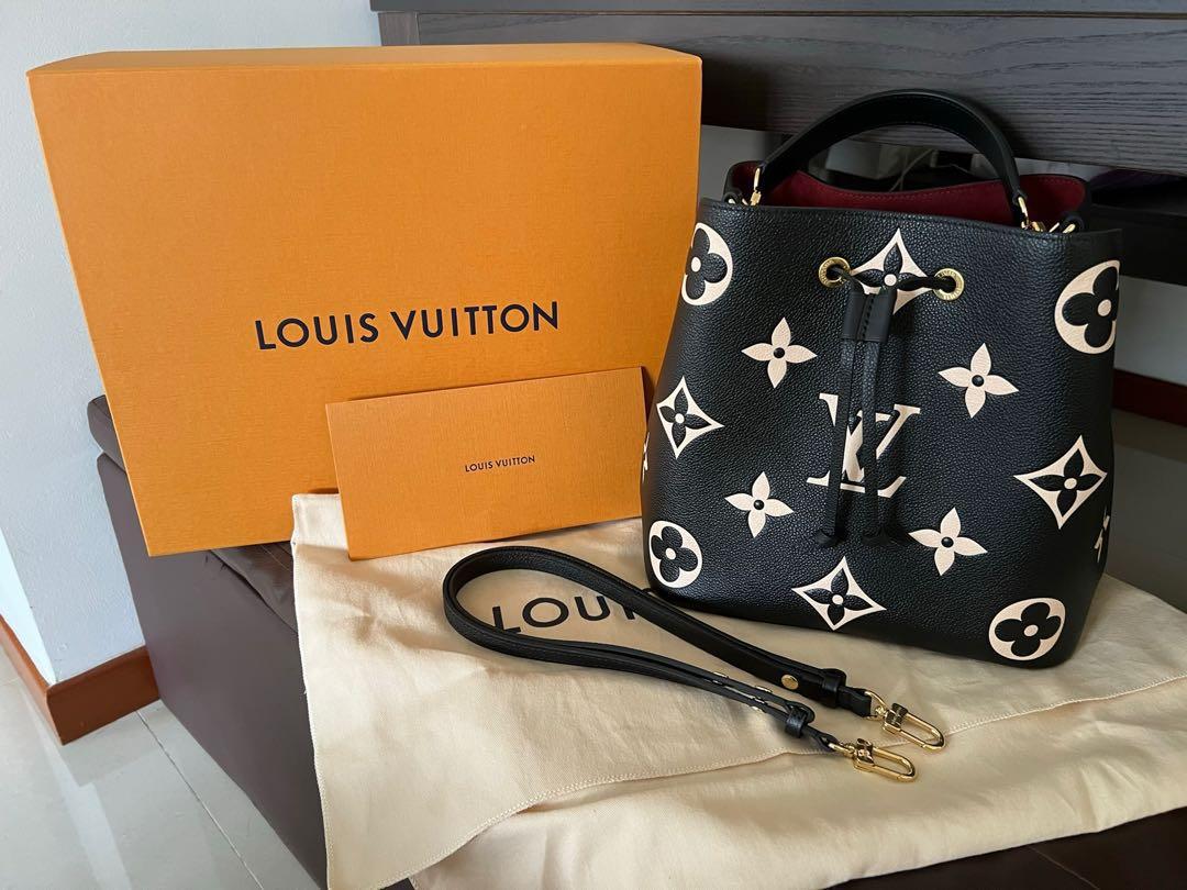 Louis Vuitton Neo Noe Empreinte: Shopping in Hawaii 