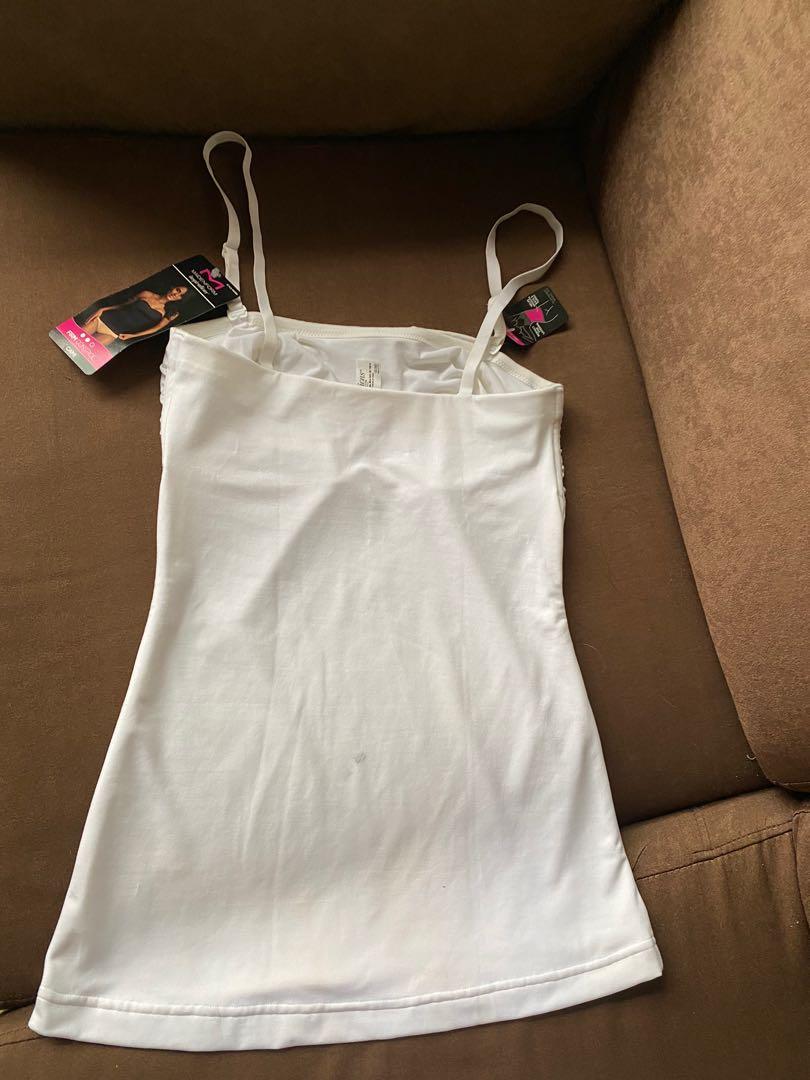 Maidenform cami in white size small, Women's Fashion, Undergarments &  Loungewear on Carousell