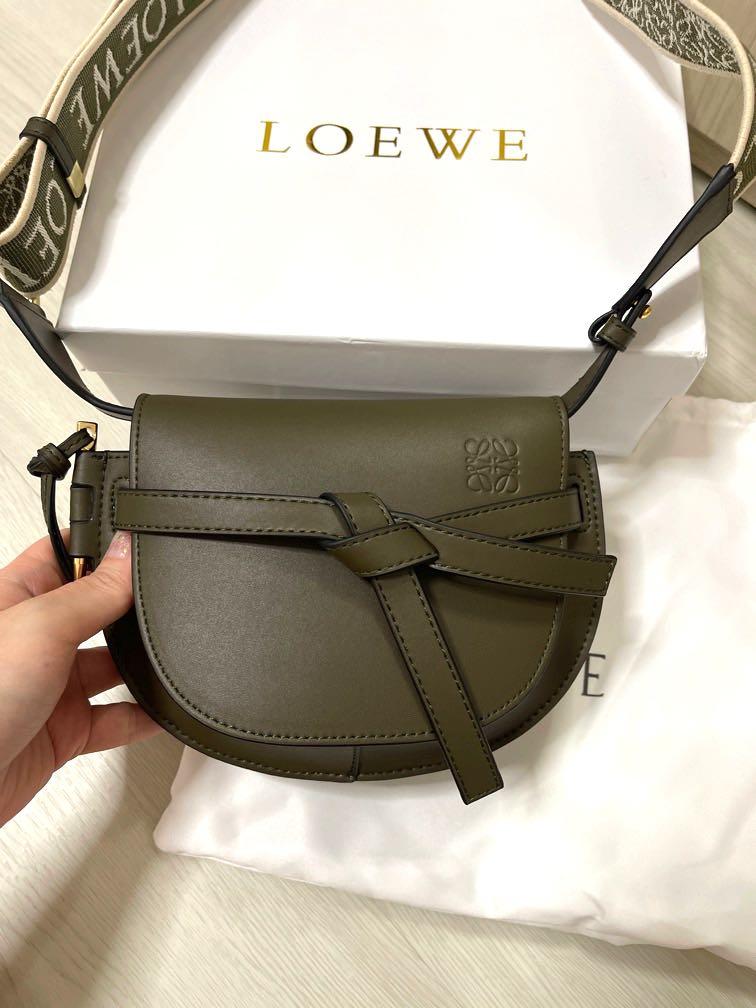 Pin by Mam Xoan on Lowe  Street style bags, Loewe gate bag, Mini bag outfit