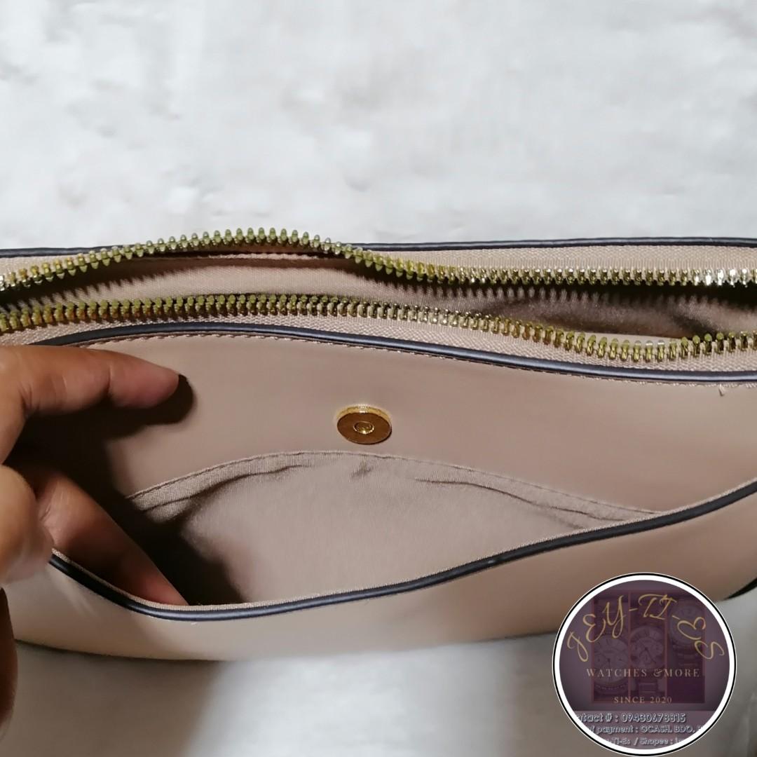 Nanette Lepore 2 Way Bag (Category: Shoulder Bags) located in Taytay. Submitted by jeyties (Listing ID 1177170790, Image 3). Description: Original Nanette Lepore Bag With removable adjustable sling strap Magnetic back pocket Gold Hardware.