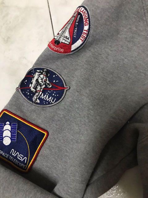 Pacsun x nasa top patch white pullover hoodie