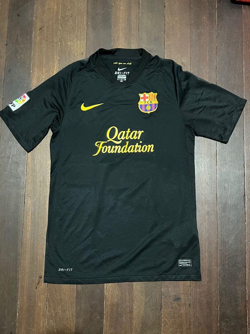 Nike FC Barcelona 2011/12 Away Kit, Men's Fashion, Tops & Sets, Tshirts ...