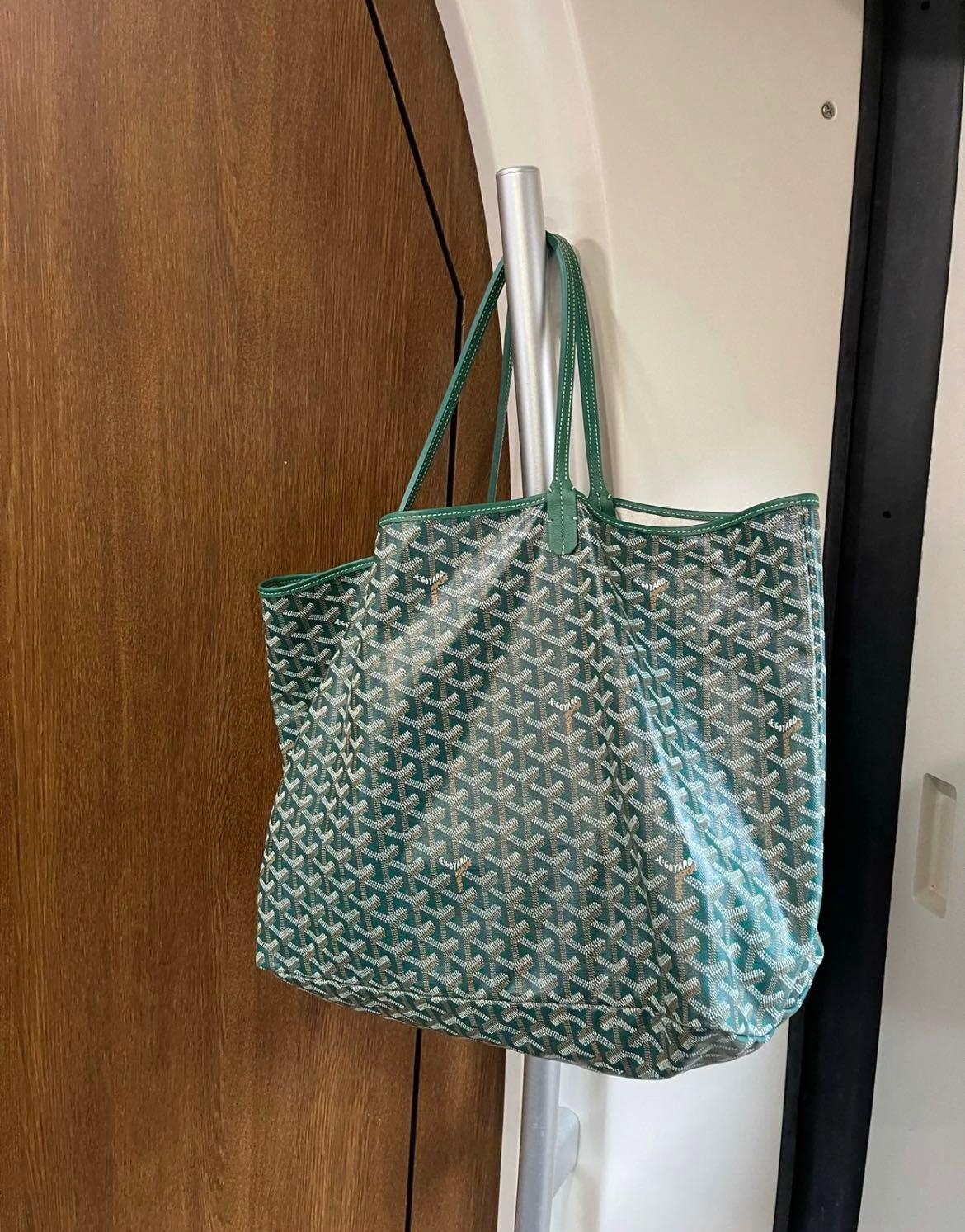 outfit goyard green tote
