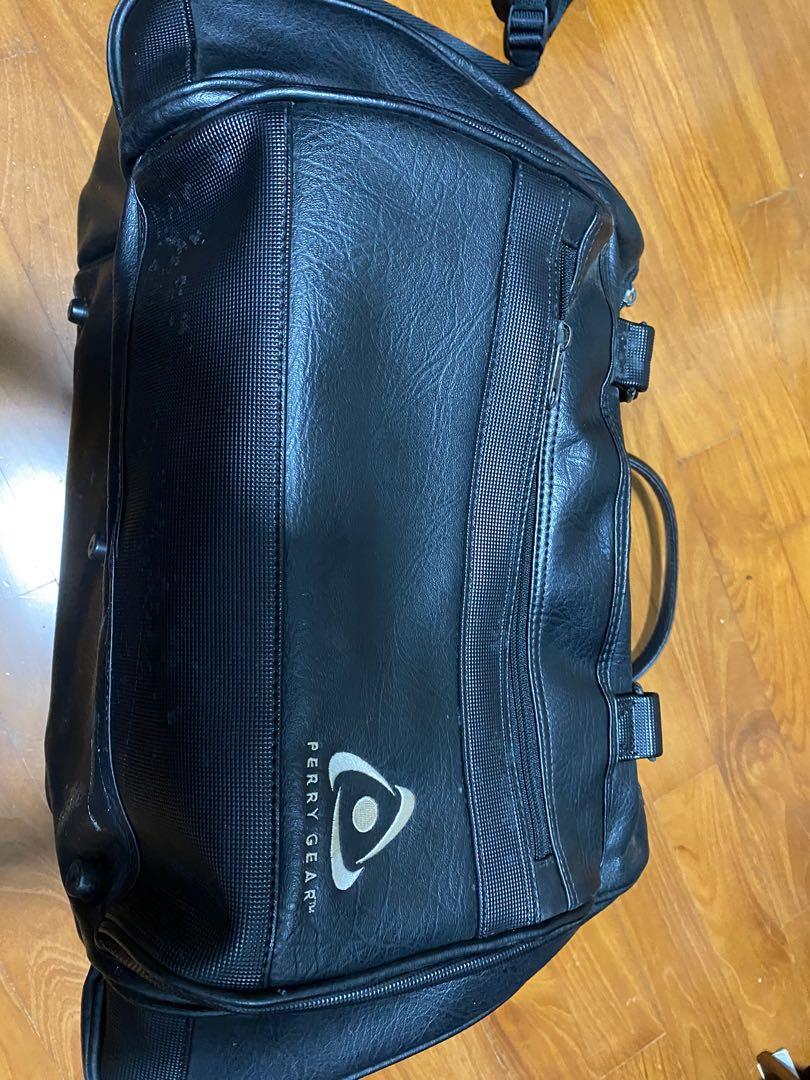 Perry Gear Golf bag, Sports Equipment, Sports & Games, Golf on Carousell