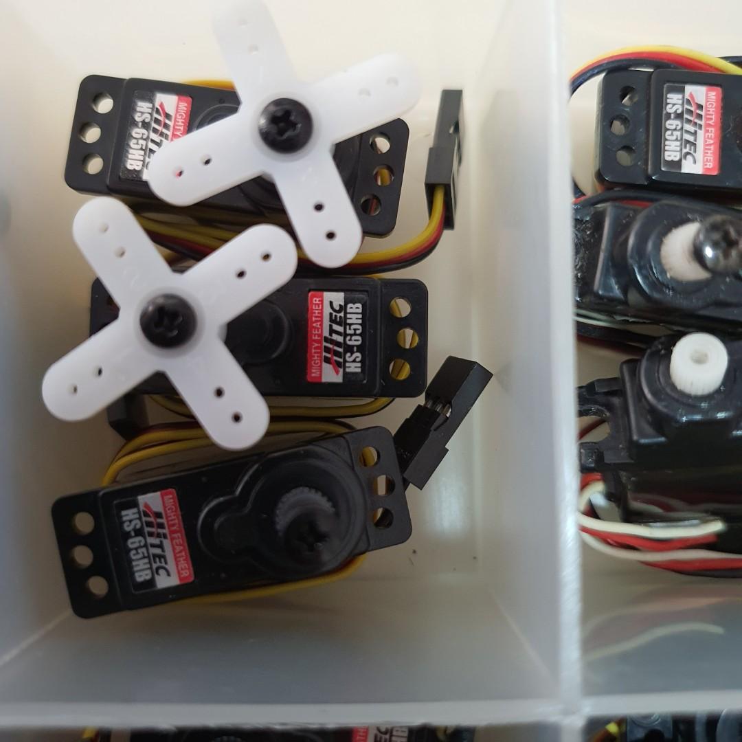 RC plane servos, Hobbies & Toys, Toys & Games on Carousell