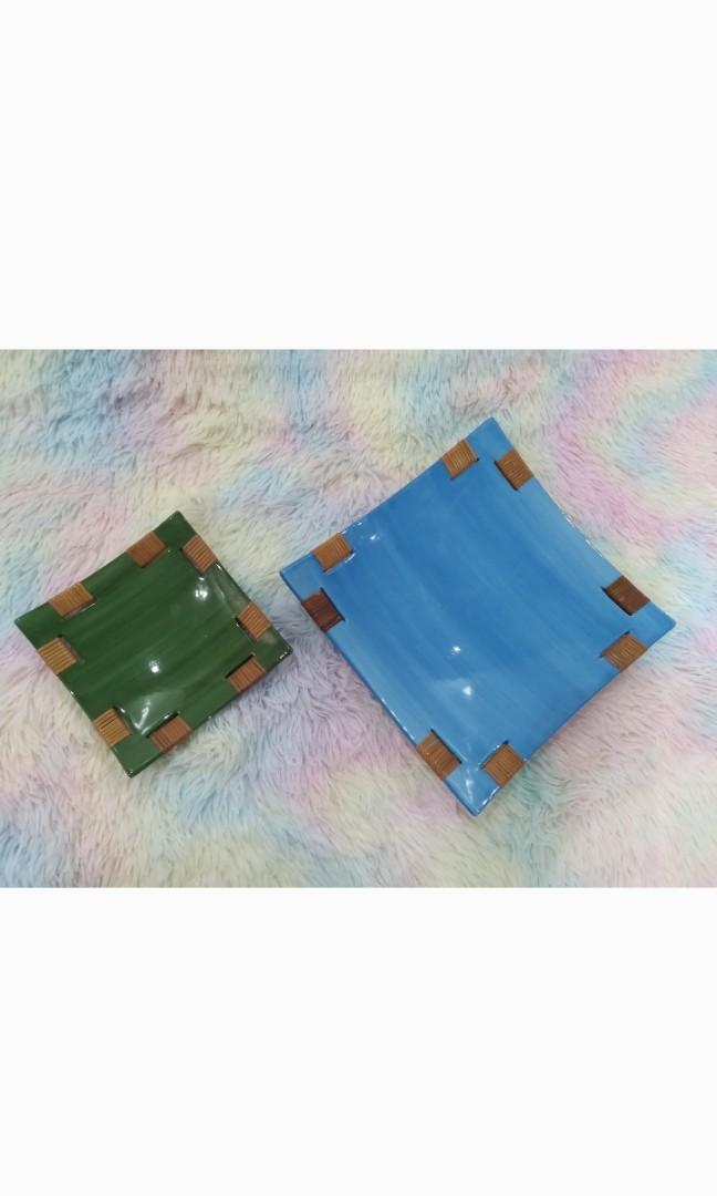 Modern Retro Ceramic Serving Tray Platter 2pcs (Category: Other Kitchenware & Tableware) located in Marikina City. Submitted by platesandthings (Listing ID 1177080149, Image 1). Description: Modern Retro Ceramic Serving Tray Platter 2pcs - P550.00 Take All.