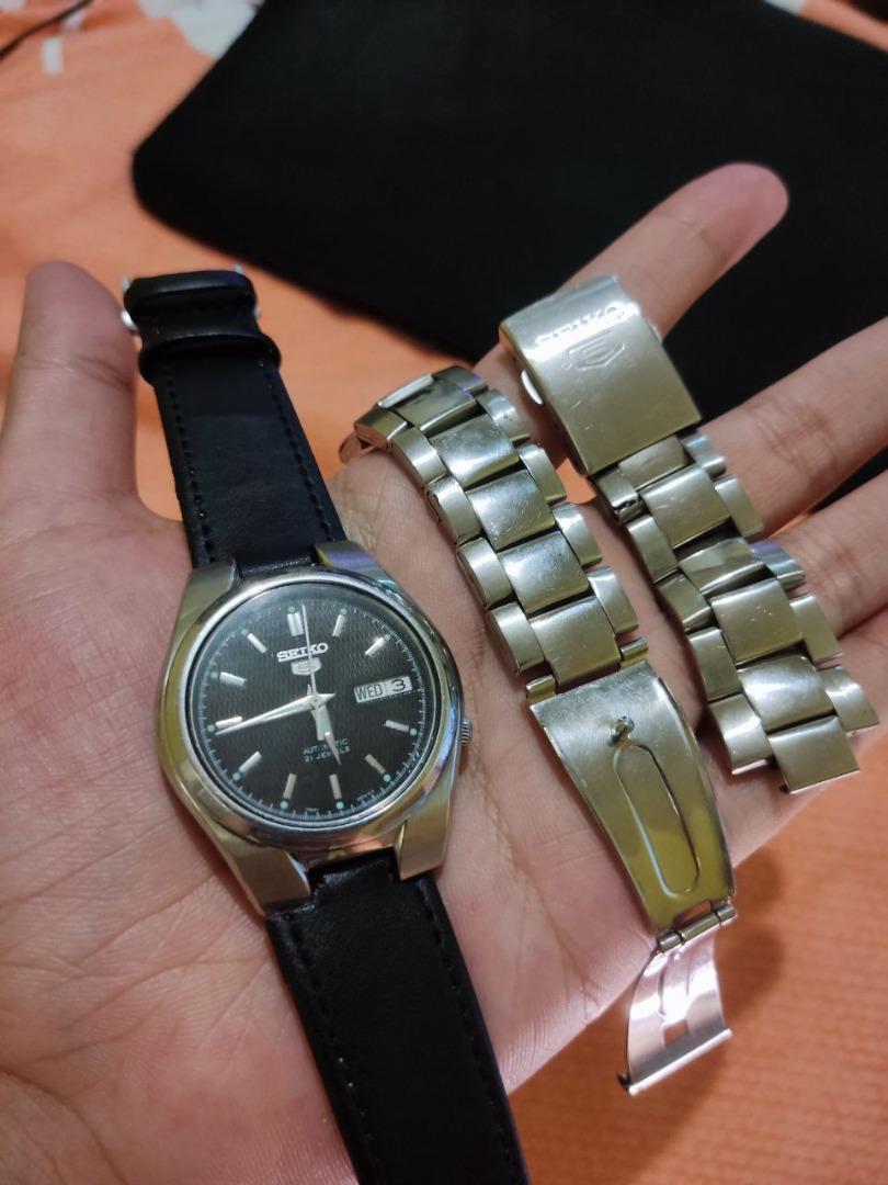 Seiko SNK605 Automatic [Two Straps Included] 🔥, Men's Fashion, Watches &  Accessories, Watches on Carousell