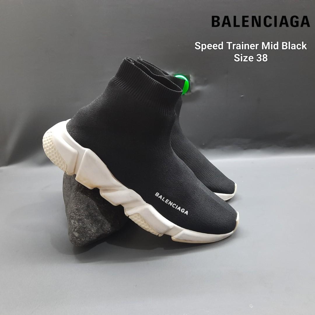 Balenciaga speed trainer mid black top