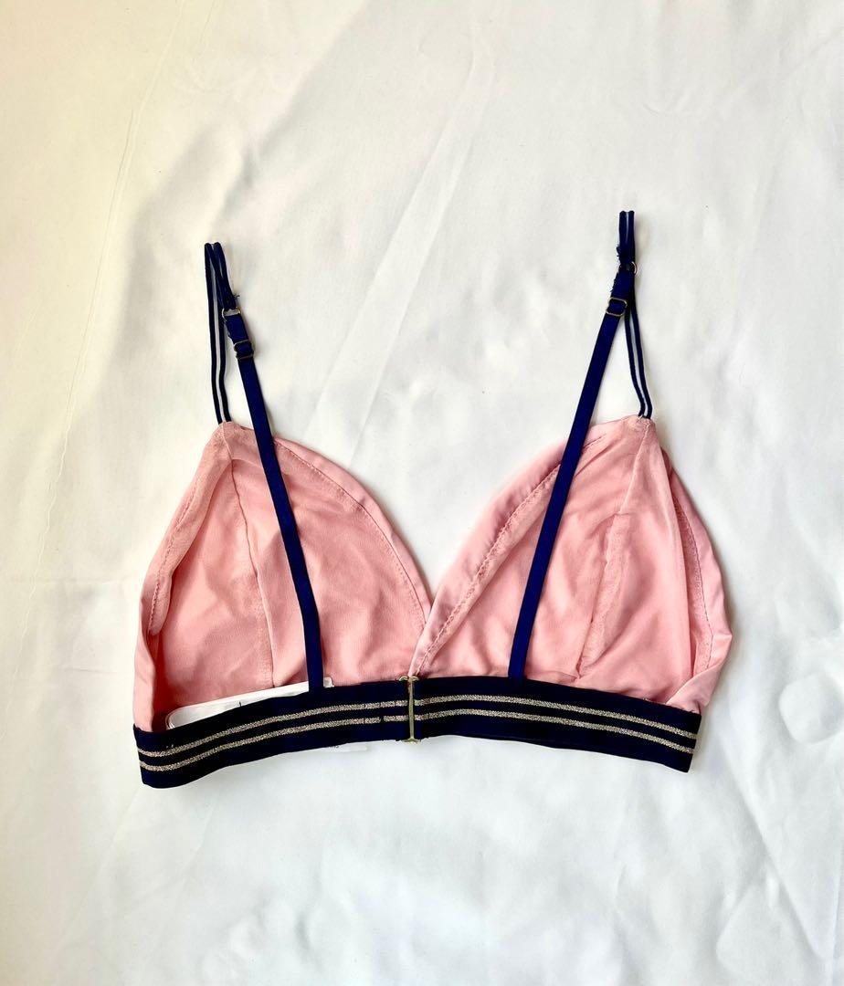 Stradivarius bikini bra size M, Fesyen Wanita, Pakaian Wanita, Lainnya