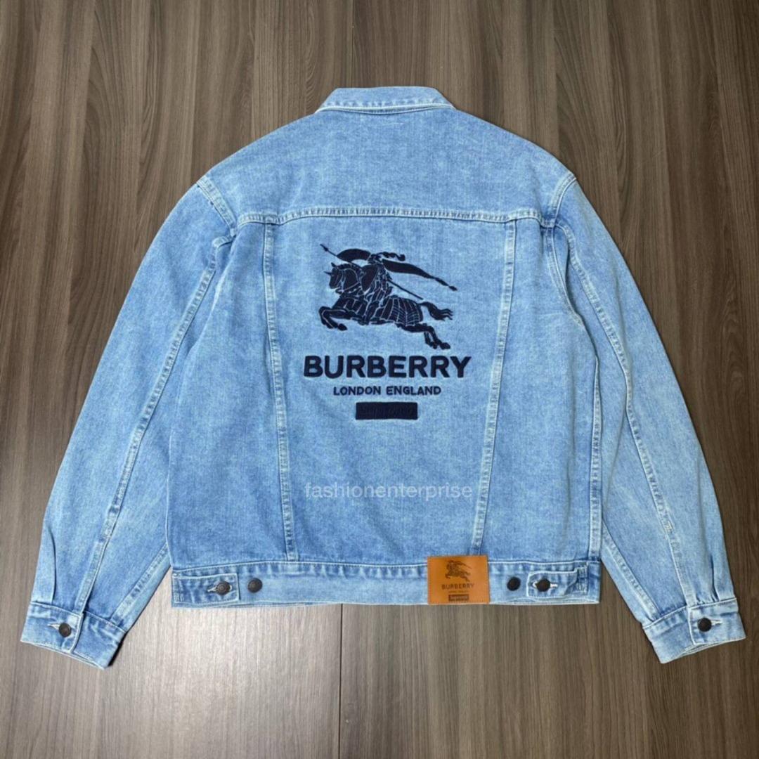 Supreme X Burberry Denim Short Washed Blue. DM TO PURCHASE! DONT