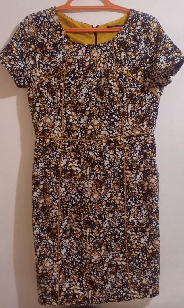 Take all branded formal dress (Category: Dresses) located in Davao. Submitted by luxxesforme (Listing ID 1177111457, Image 1). Description: Mango, Samlin at iba pa. Well used, taken care of. Medium to Large size can fit..