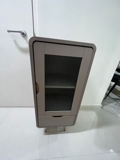 (Category: ) located in . Submitted by Furnitureinstallationguy (Listing ID 1177087076, Image 1). Description: .