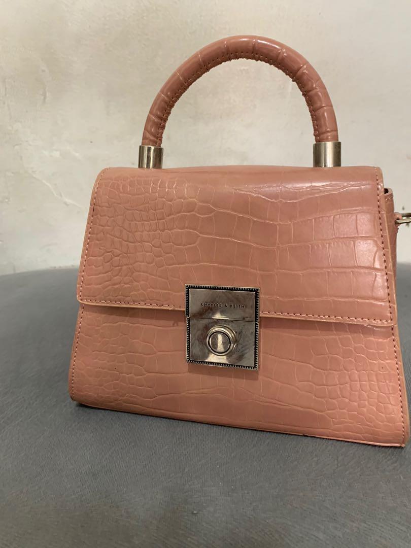 Tas CK