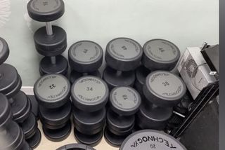 （分類：）位於 。 由 eddycheng121 提交（商品編號 1177191146，圖片 1）。簡介： 。