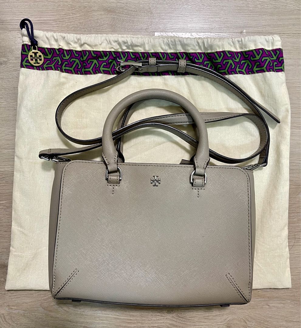 Robinson small tote deals