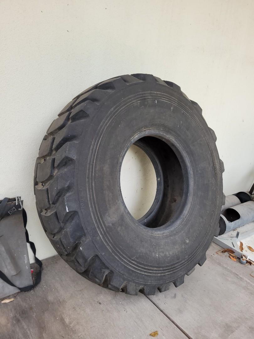 Tractor Tyre for Flip and Sledge Hammer, Sports Equipment, Exercise & Fitness, Weights