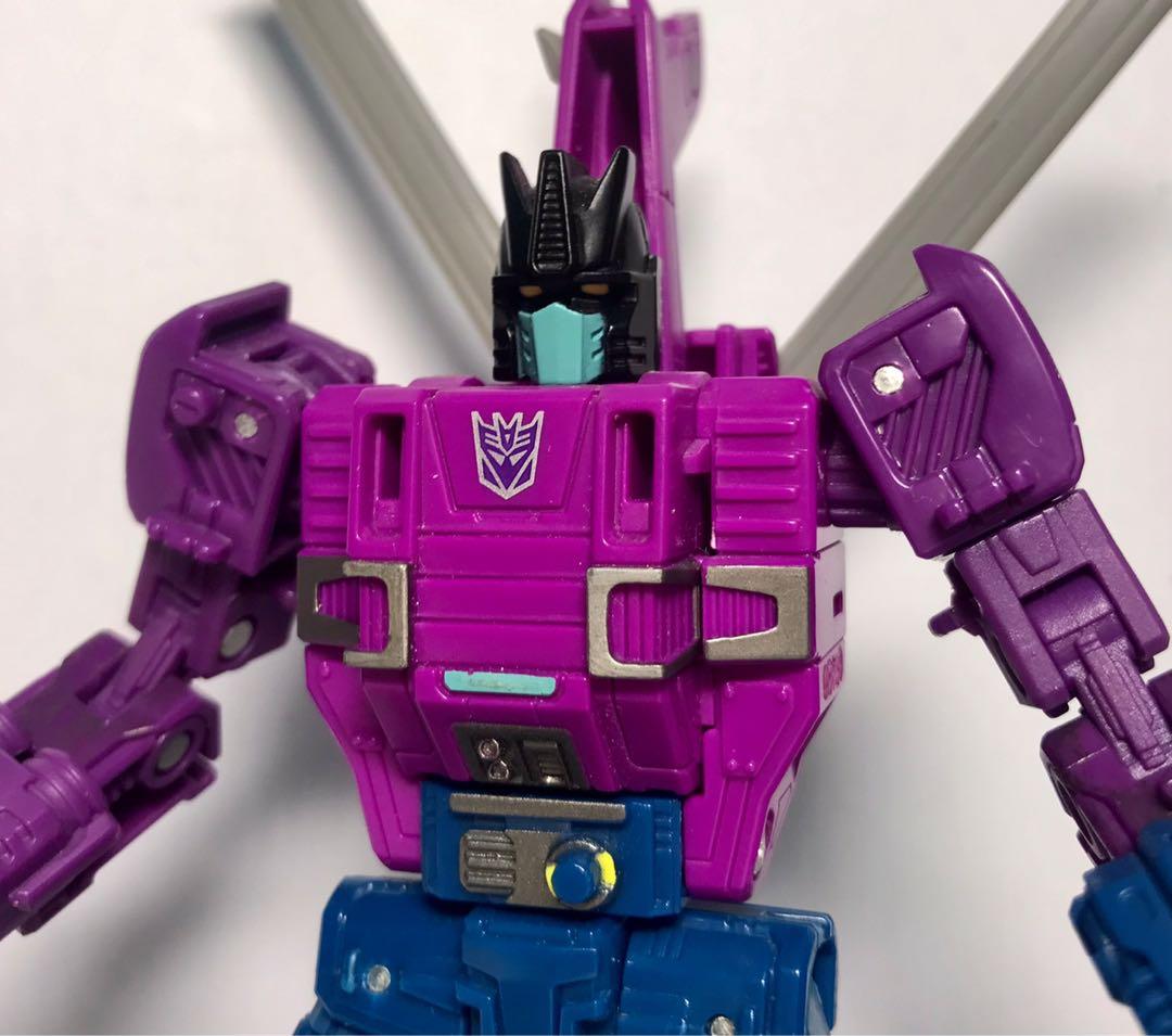 Transformers WFC Siege Deluxeclass Spinister, Hobbies & Toys, Toys