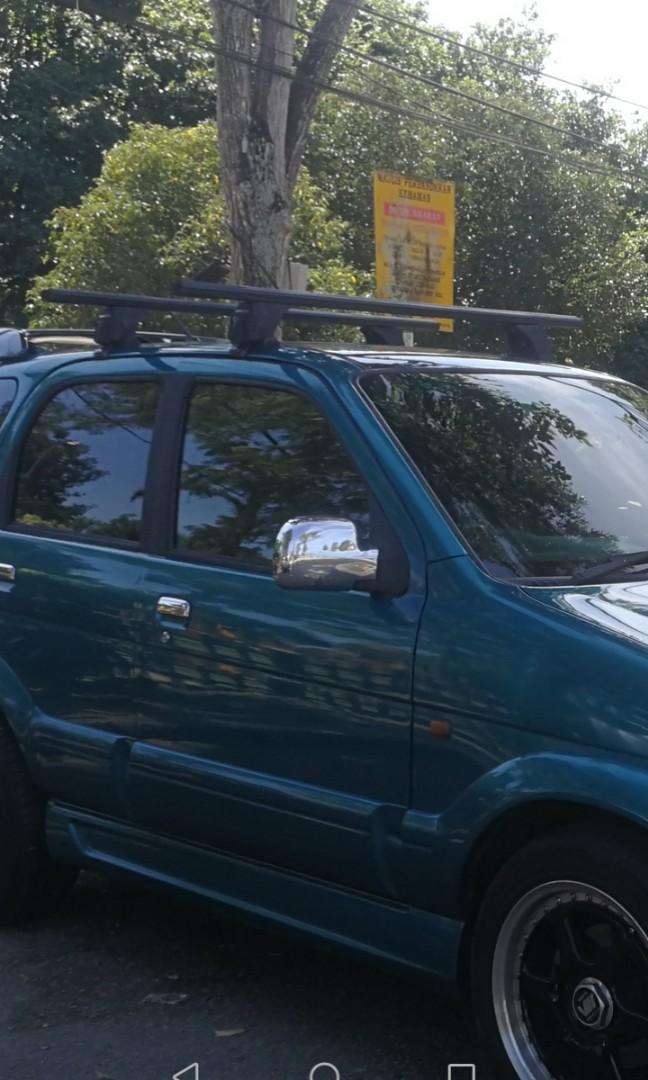 Tridenta roof outlet rack