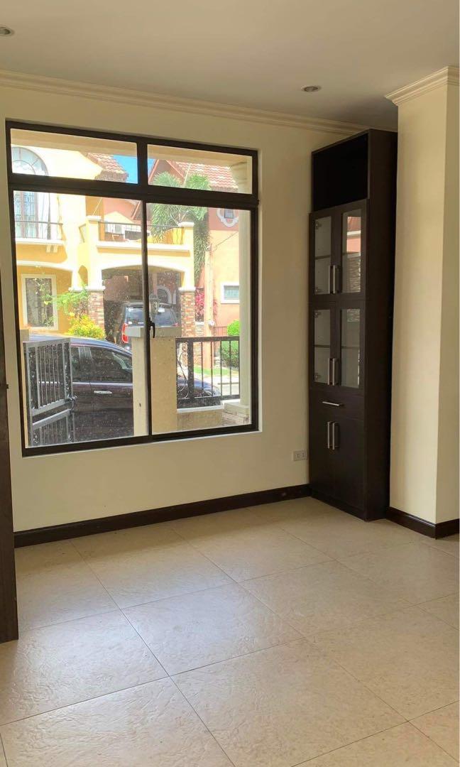 RENTAL Valenza Crown Asia Brand New Semi/ Full Furnished Wide Garden