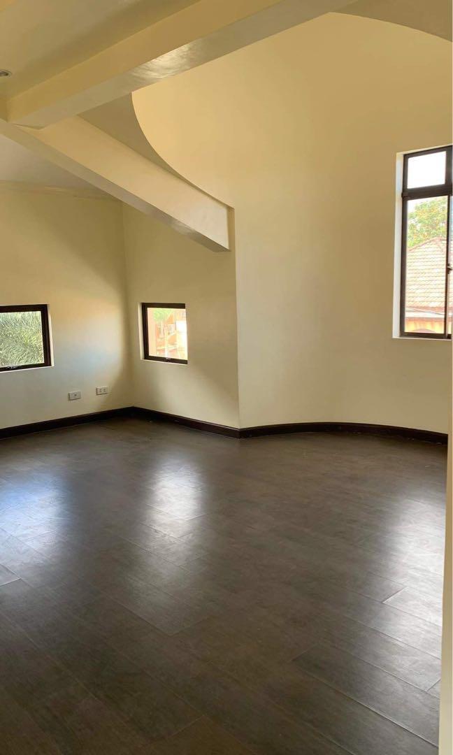 RENTAL Valenza Crown Asia Brand New Semi/ Full Furnished Wide Garden