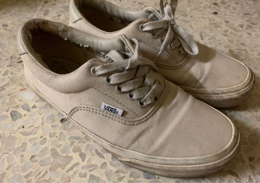 beige vans era