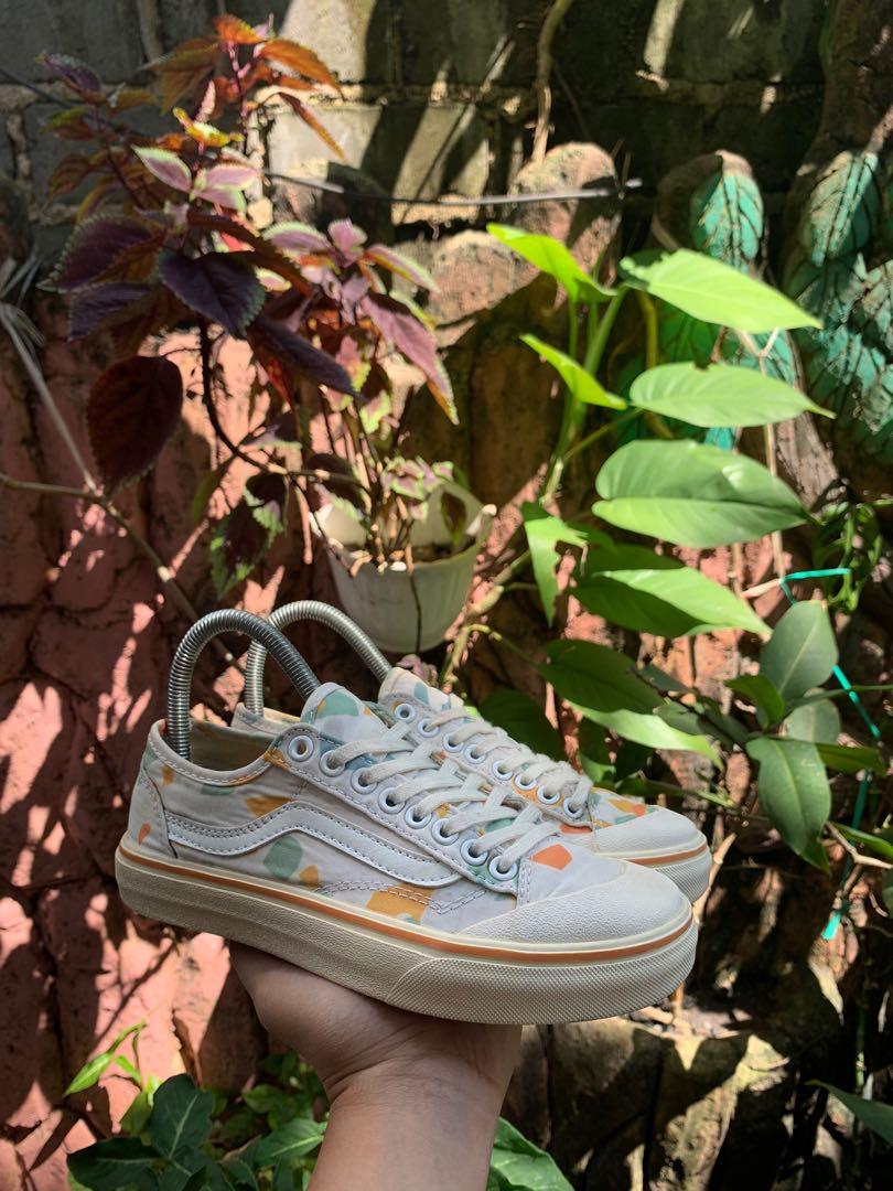 Leila hurst vans shop style 36