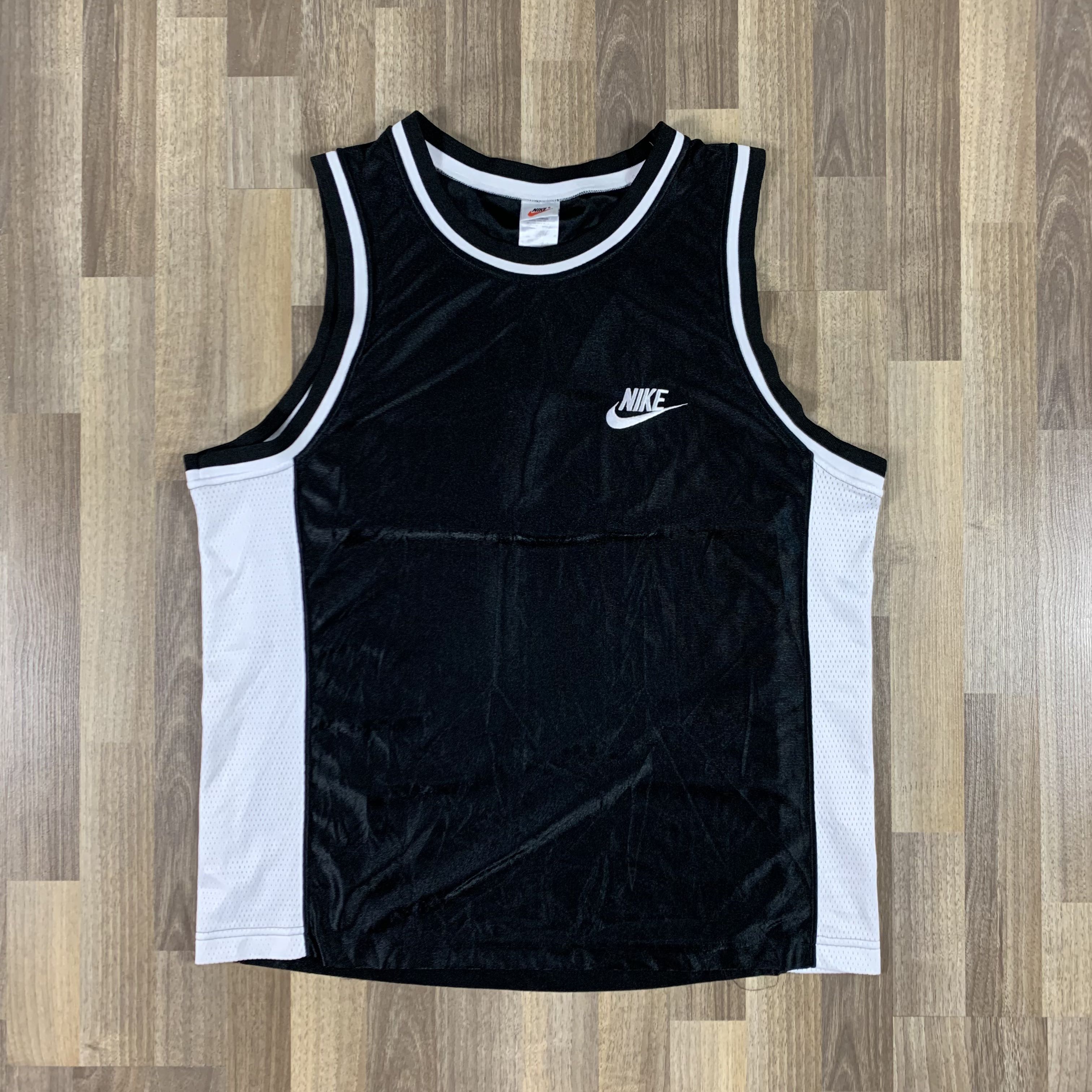 Vintage Nike, Men's Fashion, Tops & Sets, Tshirts & Polo Shirts on