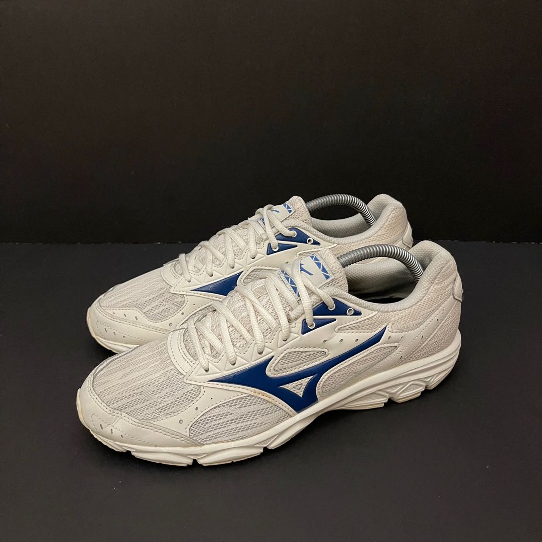 Mizuno wave spark outlet
