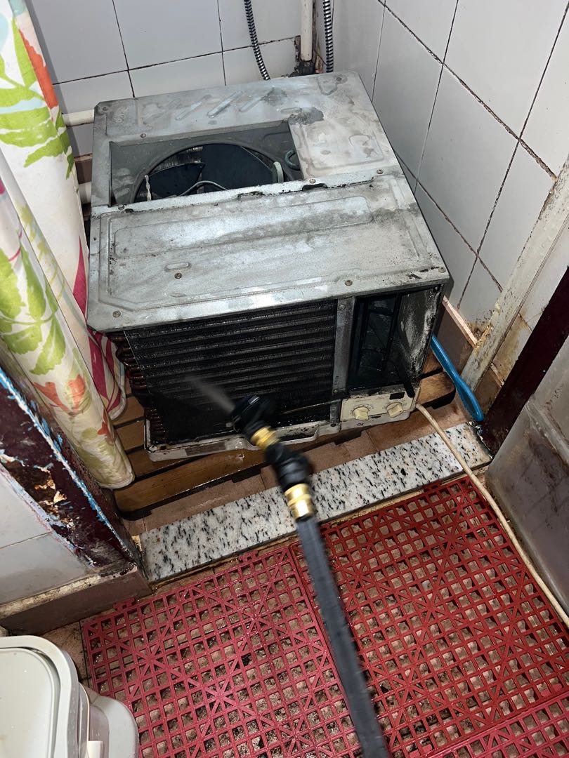 Clean the air conditioner628631246364171124