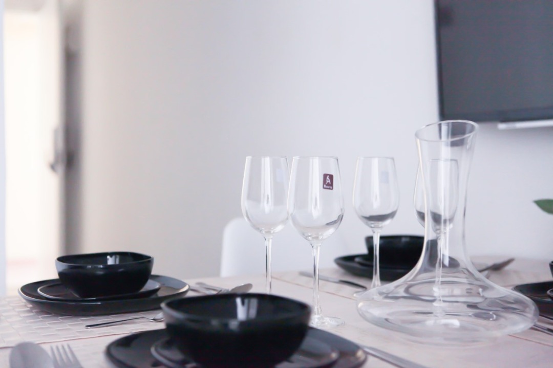 Short-term rental Battery Hill 2BR serviced apartment Move-in ready No commission All-inclusive with appliances Pet-friendly62865879626241112