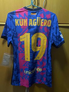 （分類：）位於 。 由 hat.trick_soccer 提交（商品編號 1177265296，圖片 1）。簡介： 。