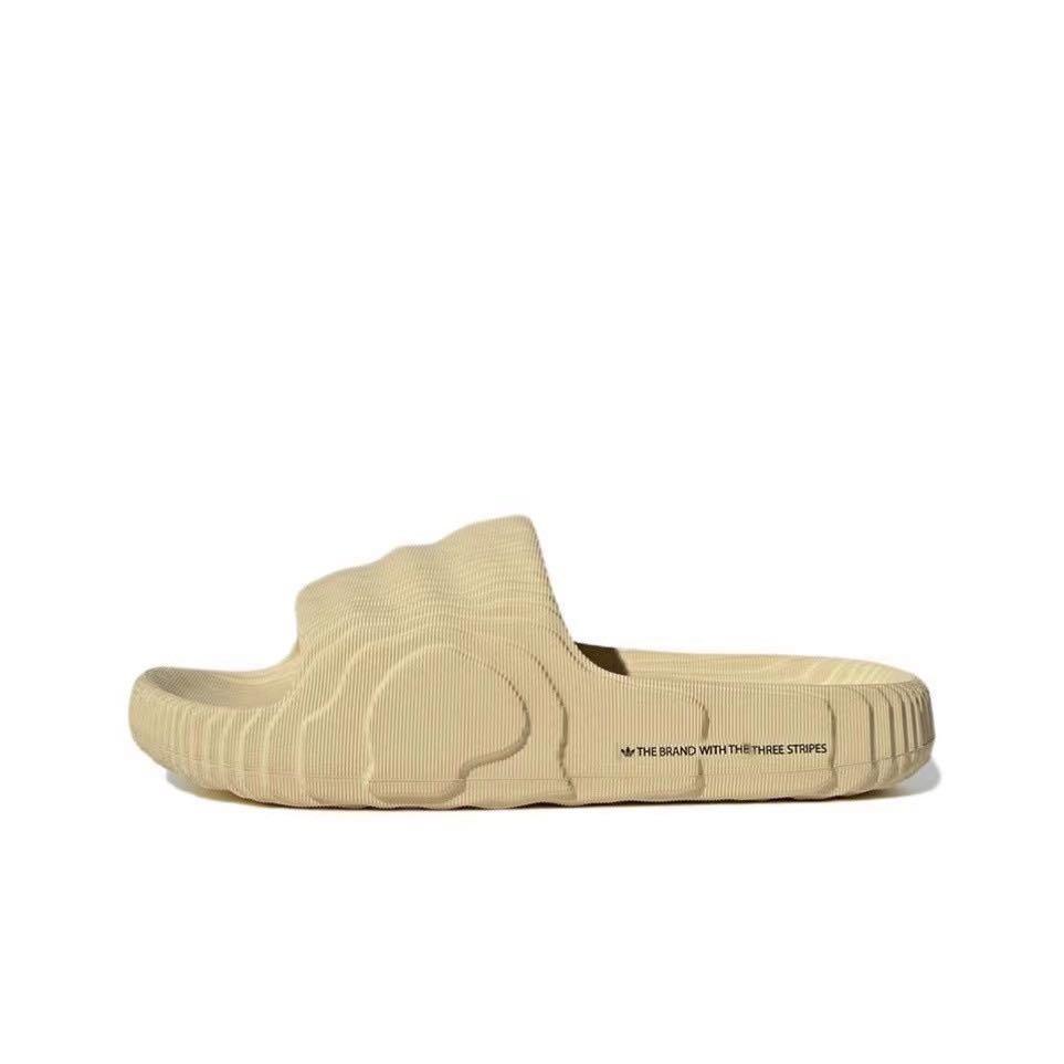 Adilette fashion top