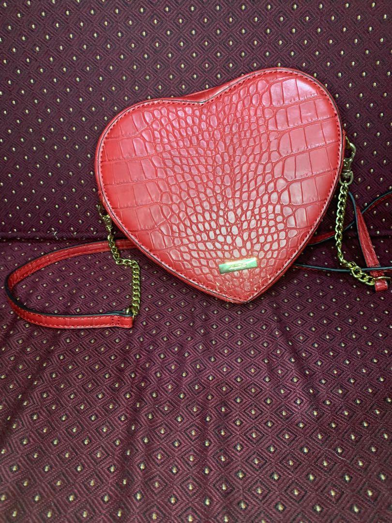 Aldo heart bag Women s Fashion Bags Wallets Cross body Bags on Carousell