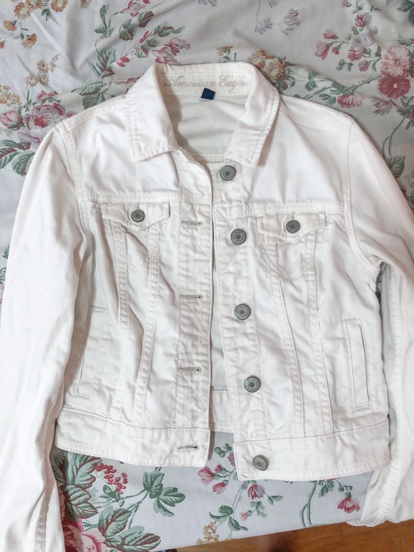 American eagle white jean jacket 2025