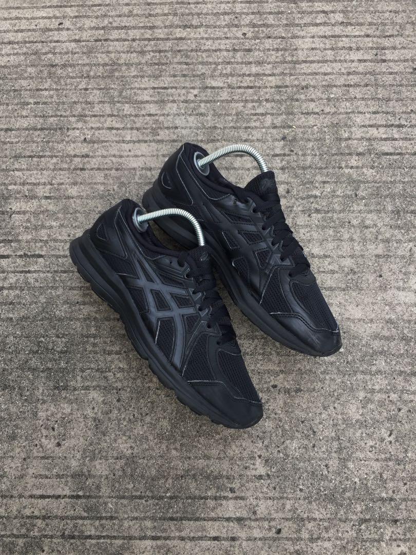 Asics JOG100 2 Full Black, Fesyen Pria, Sepatu , Sneakers di Carousell