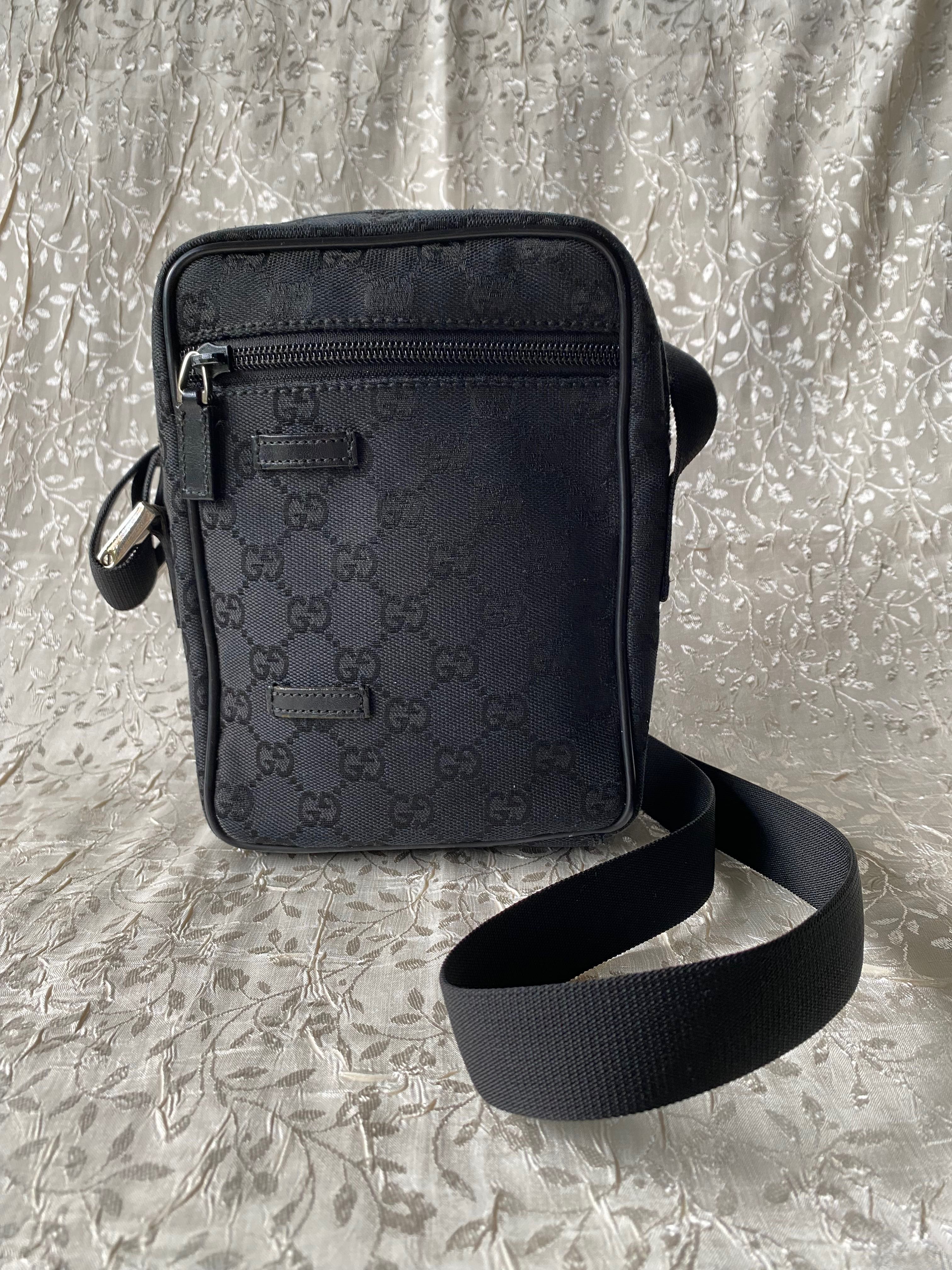 Gucci sling bag for men hotsell price